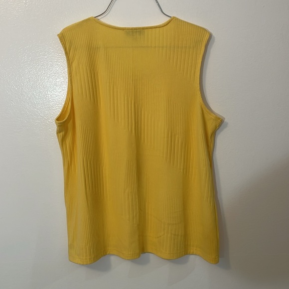 Southern Lady large yellow tank top - Picture 4 of 6